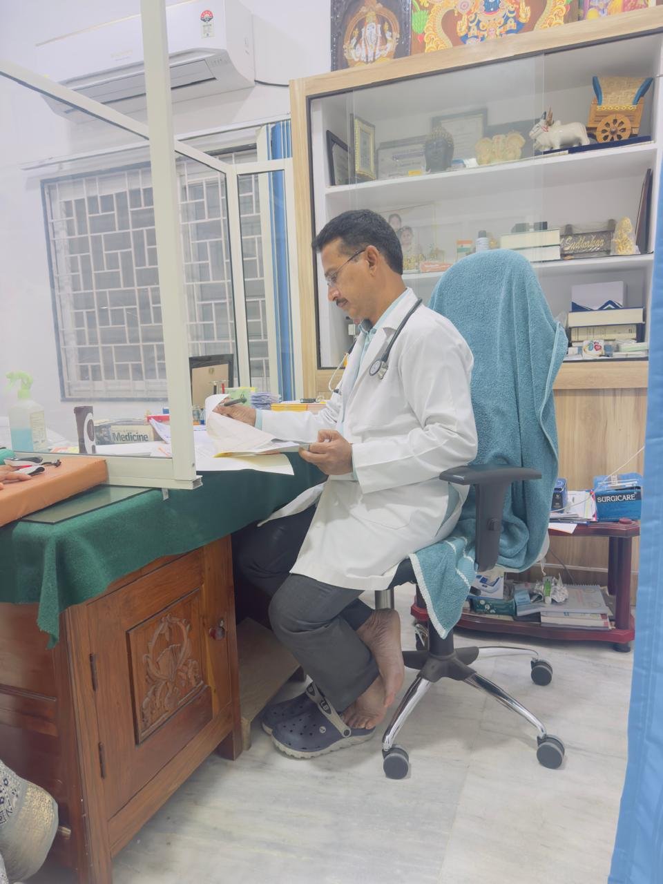 Doctor consulting with a patient